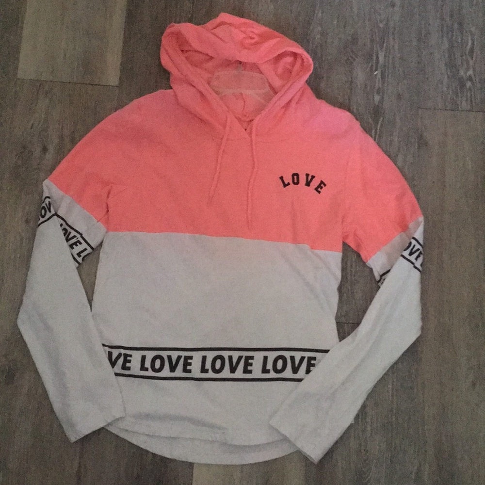 Pullover hoodie